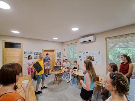 Prikaz tocenja medu 2024 03